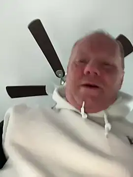 Snapshot of masterjerseyjoe chatting on 01.12.25 masterjerseyjoe online show from 01.12.25