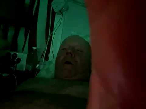 Snapshot of masterjerseyjoe chatting on 10.10.25 masterjerseyjoe online show from 10.10.25