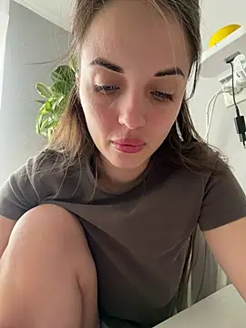 Snapshot of AmiLavs chatting on 03.23.26 AmiLavs online show from 03.23.26