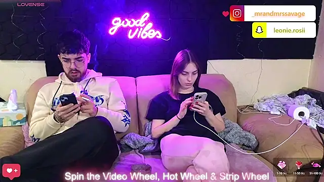 Snapshot of MrAndMrsSavage chatting on 01.06.25 MrAndMrsSavage online show from 01.06.25