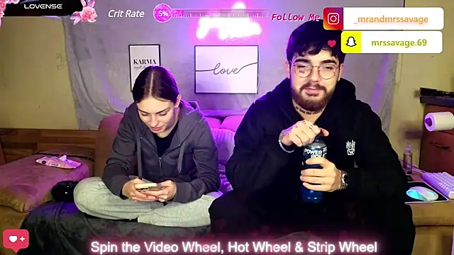 Snapshot of MrAndMrsSavage chatting on 01.24.25 MrAndMrsSavage online show from 01.24.25