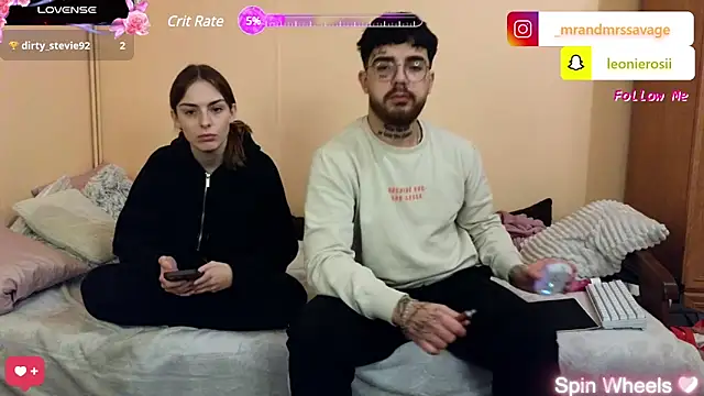 Snapshot of MrAndMrsSavage chatting on 02.05.25 MrAndMrsSavage online show from 02.05.25