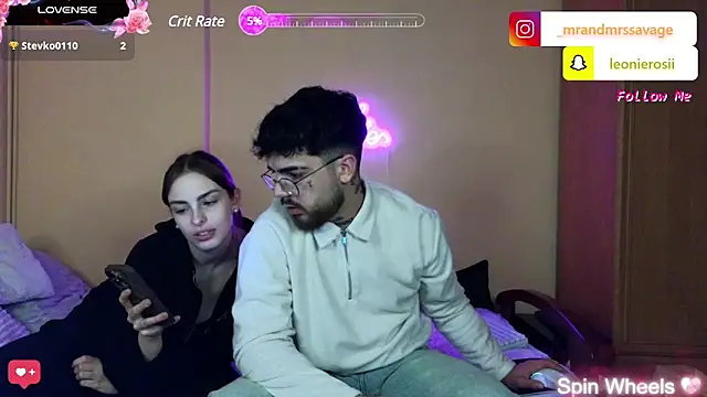 Snapshot of MrAndMrsSavage chatting on 02.06.25 MrAndMrsSavage online show from 02.06.25