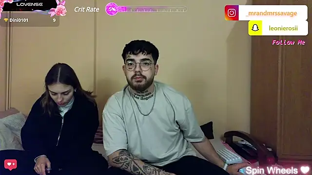 Snapshot of MrAndMrsSavage chatting on 02.07.25 MrAndMrsSavage online show from 02.07.25