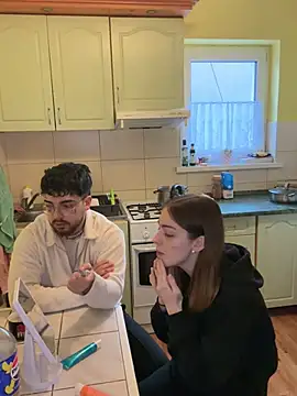 Snapshot of MrAndMrsSavage chatting on 02.09.25 MrAndMrsSavage online show from 02.09.25