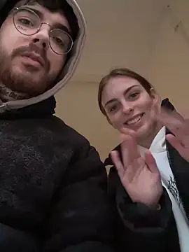 Snapshot of MrAndMrsSavage chatting on 02.16.25 MrAndMrsSavage online show from 02.16.25