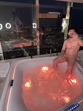 Snapshot of MrAndMrsSavage chatting on 03.09.25 MrAndMrsSavage online show from 03.09.25