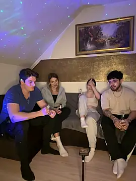 Snapshot of MrAndMrsSavage chatting on 03.12.25 MrAndMrsSavage online show from 03.12.25