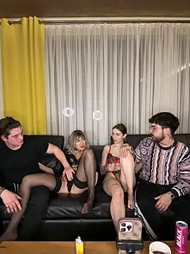 Snapshot of MrAndMrsSavage chatting on 03.14.25 MrAndMrsSavage online show from 03.14.25