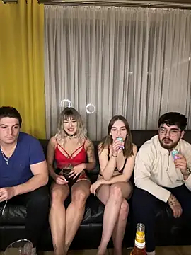 Snapshot of MrAndMrsSavage chatting on 03.15.25 MrAndMrsSavage online show from 03.15.25