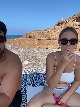 Snapshot of MrAndMrsSavage chatting on 09.16.25 MrAndMrsSavage online show from 09.16.25