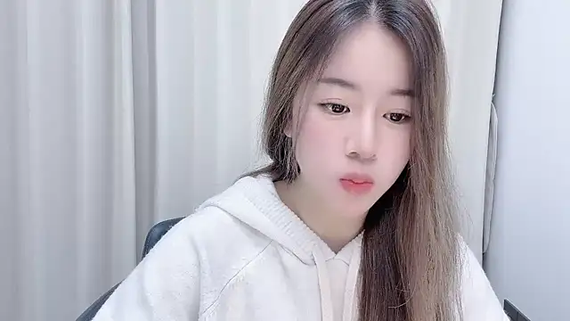 Snapshot of chloe-01 chatting on 12.27.24 chloe-01 online show from 12.27.24