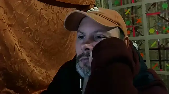 Snapshot of AgnichBan chatting on 12.27.24 AgnichBan online show from 12.27.24