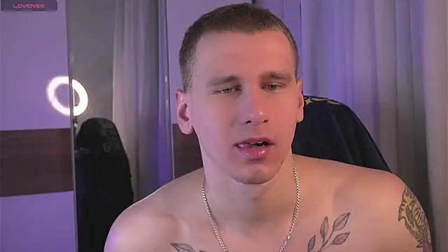 Snapshot of vance_rulez chatting on 11.27.25 vance rulez online show from 11.27.25