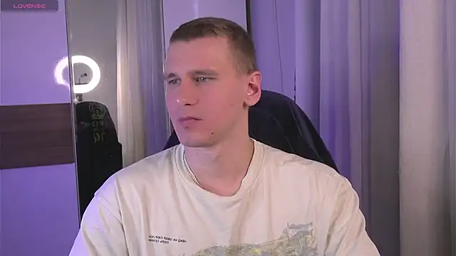 Snapshot of vance_rulez chatting on 11.28.25 vance rulez online show from 11.28.25