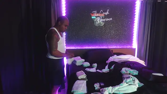 Dcrush17 online show from 03.16.25