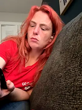 Snapshot of sluttywidowedex chatting on 10.18.25 sluttywidowedex online show from 10.18.25