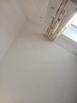 Snapshot of Virgin_Pussy_Love chatting on 01.04.25 Virgin Pussy Love online show from 01.04.25