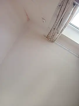 Snapshot of Virgin_Pussy_Love chatting on 03.18.25 Virgin Pussy Love online show from 03.18.25