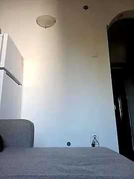 Snapshot of Virgin_Pussy_Love chatting on 09.28.25 Virgin Pussy Love online show from 09.28.25