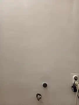 Snapshot of Virgin_Pussy_Love chatting on 10.20.25 Virgin Pussy Love online show from 10.20.25