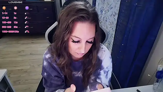 Snapshot of Brooklyn_Bee chatting on 01.17.26 Brooklyn Bee online show from 01.17.26