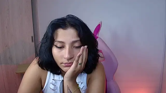 Pauilina online show from 01.19.25