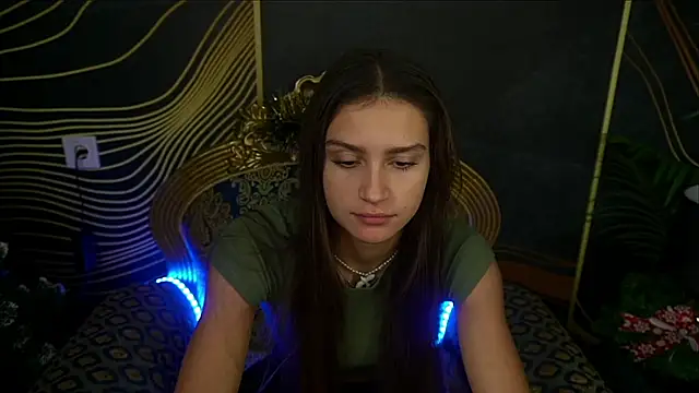 ValeryRoyale online show from 12.15.24