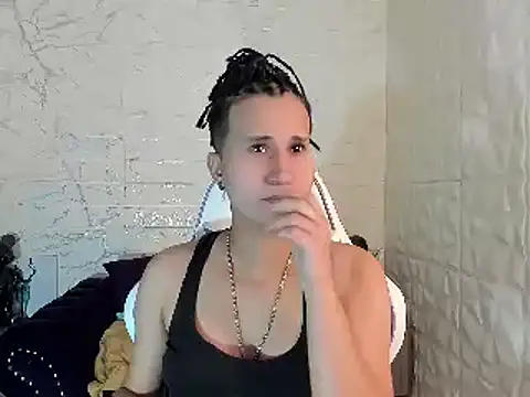 Im Milan Rs online show from 02.28.25