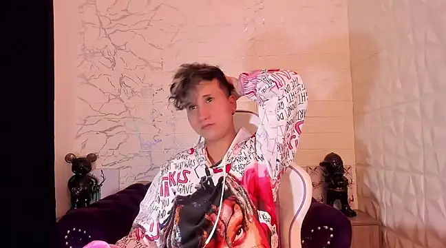 Im Milan Rs online show from 03.05.25