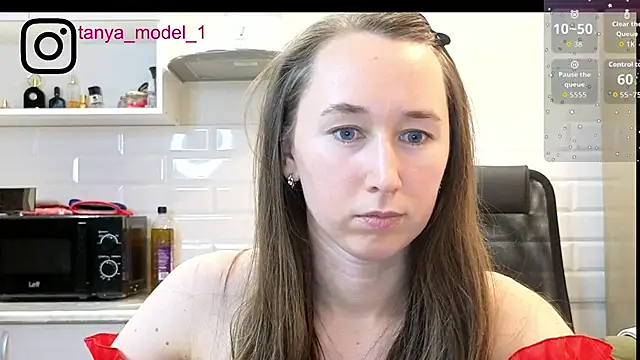--Model--2 online show from 10.26.25