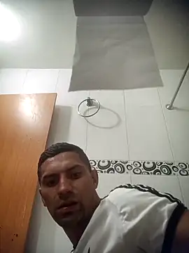 Snapshot of jeremiabello chatting on 02.23.26 jeremiabello online show from 02.23.26