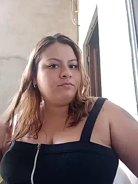 Snapshot of carola_hotwife chatting on 09.11.25 carola hotwife online show from 09.11.25