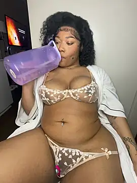 Snapshot of dvtbvby chatting on 02.25.25 dvtbvby online show from 02.25.25