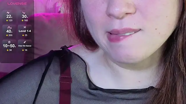 KellyCrystall online show from 10.31.25