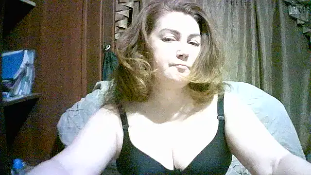 Madame-Butterfly online show from 11.19.25