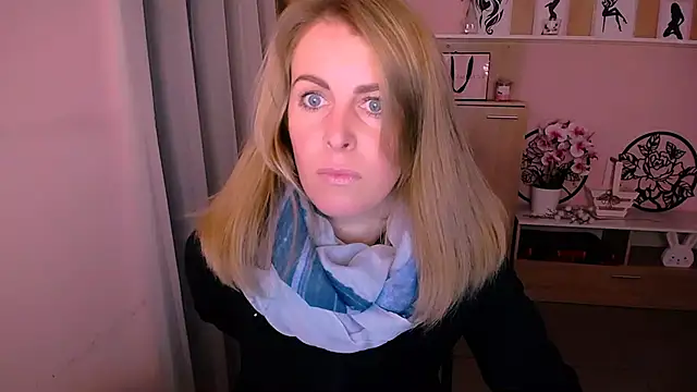 Hot Milady online show from 12.05.24