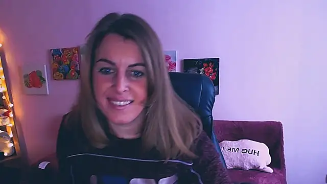 Hot Milady online show from 02.11.25