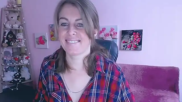 Hot Milady online show from 03.19.25