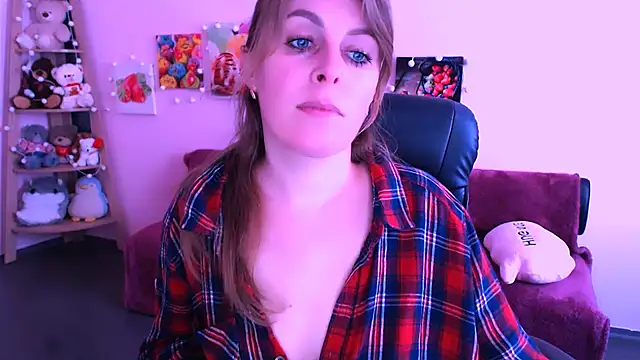 Hot Milady online show from 04.28.26