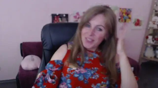 Hot Milady online show from 06.19.26