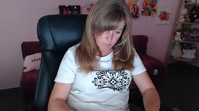 Hot Milady online show from 06.23.26