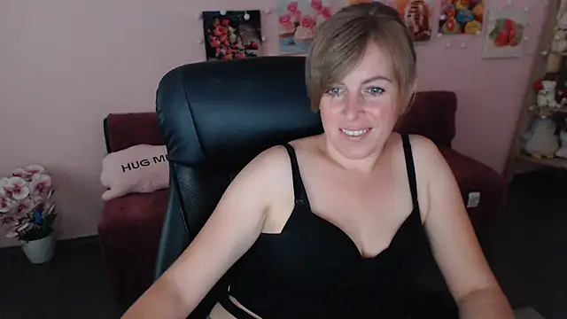 Hot Milady online show from 06.30.26