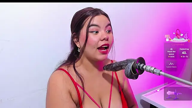 klhoe boobs online show from 05.07.26