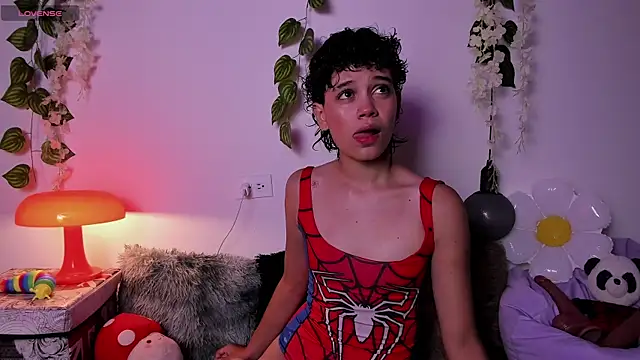 Snapshot of fernanda_indie chatting on 09.20.25 fernanda indie online show from 09.20.25