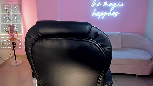 ValeriaRoldanX online show from 02.19.25