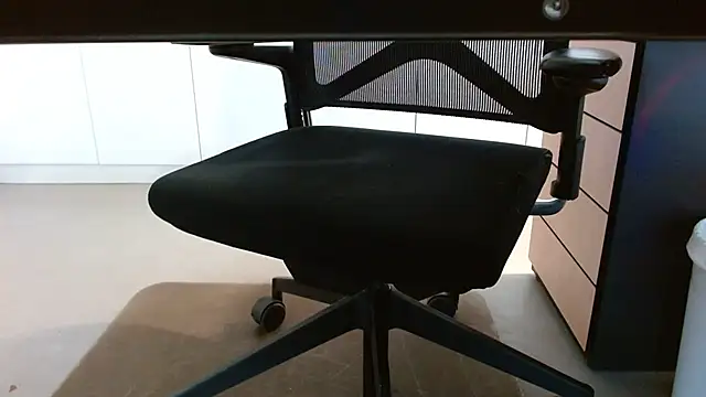 lovewalknaked online show from 11.25.25