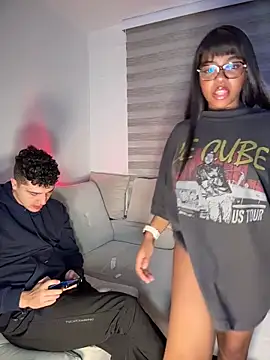 Snapshot of tiana_nave chatting on 03.13.26 tiana nave online show from 03.13.26