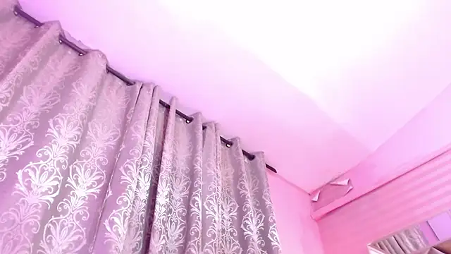 Snapshot of giselle_ocampo chatting on 02.20.25 giselle ocampo online show from 02.20.25