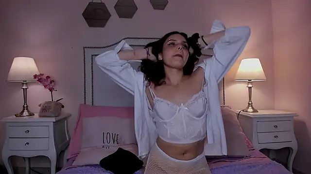 Snapshot of KIMAPRIL chatting on 11.08.25 KIMAPRIL online show from 11.08.25